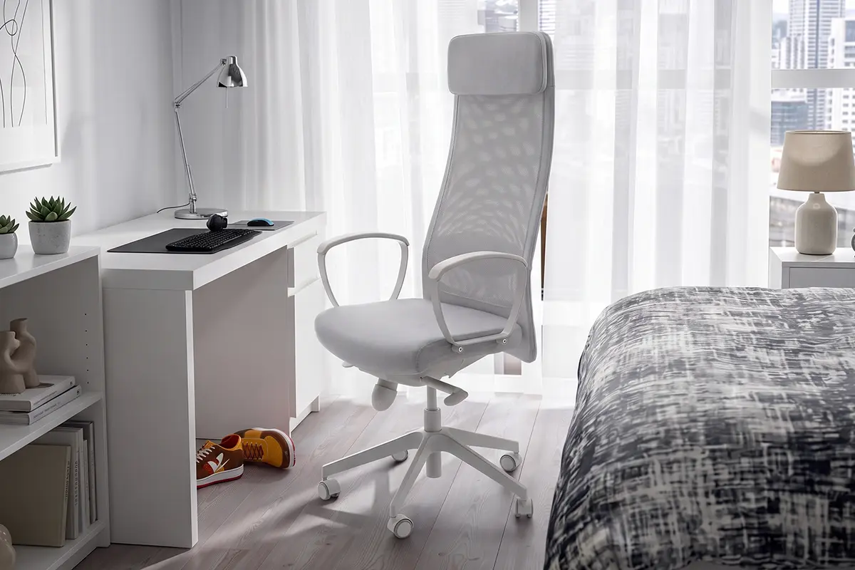 Кресло IKEA Markus в интерьере