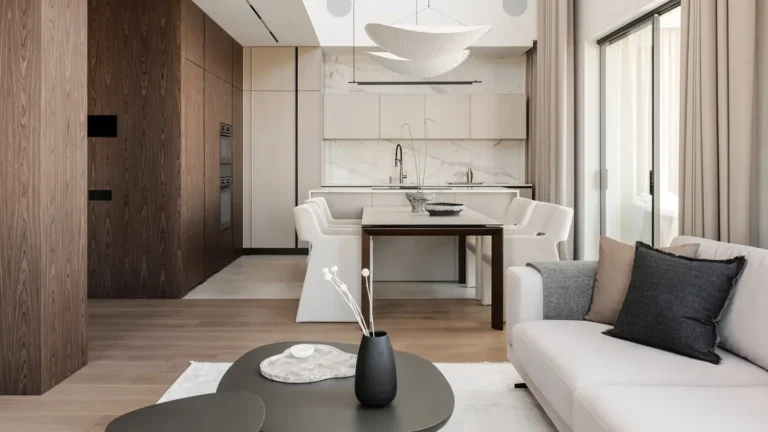 обзор квартиры 150 м² с умным домом в ЖК Александровский сад — гостиная и кухня